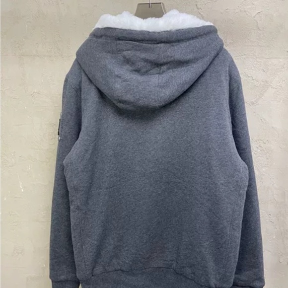 Moose Knuckle Bunny - Picture 2 of 5